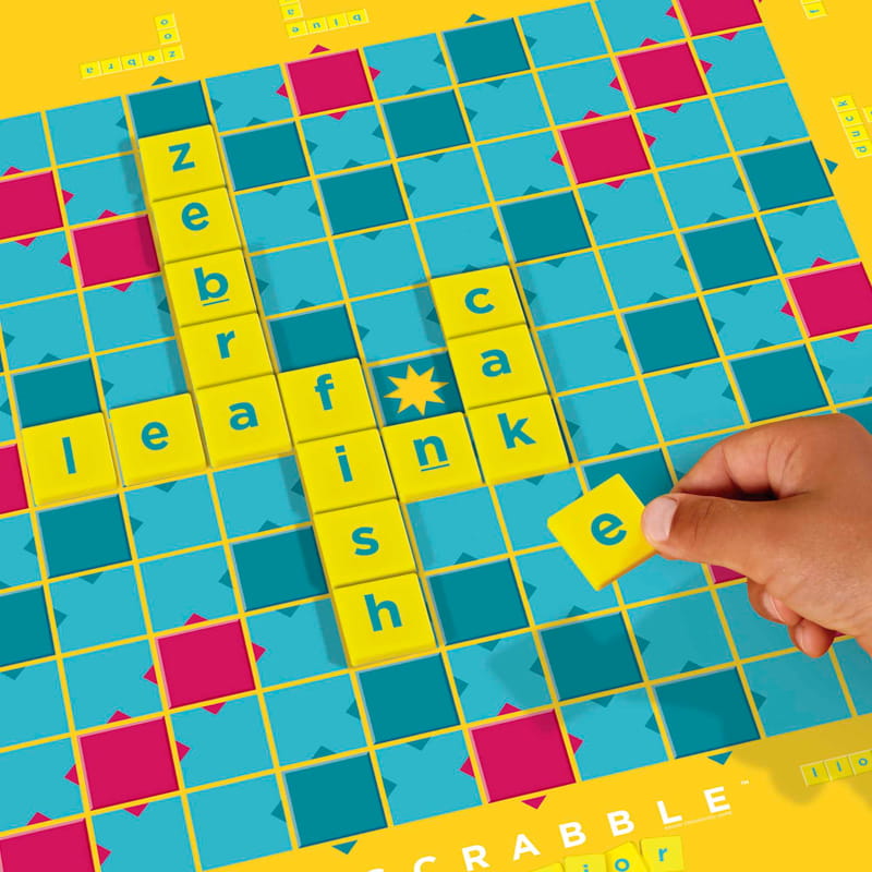 scrabble-zestaw-junior-zestaw-klocki-literki-akcesoria.jpg