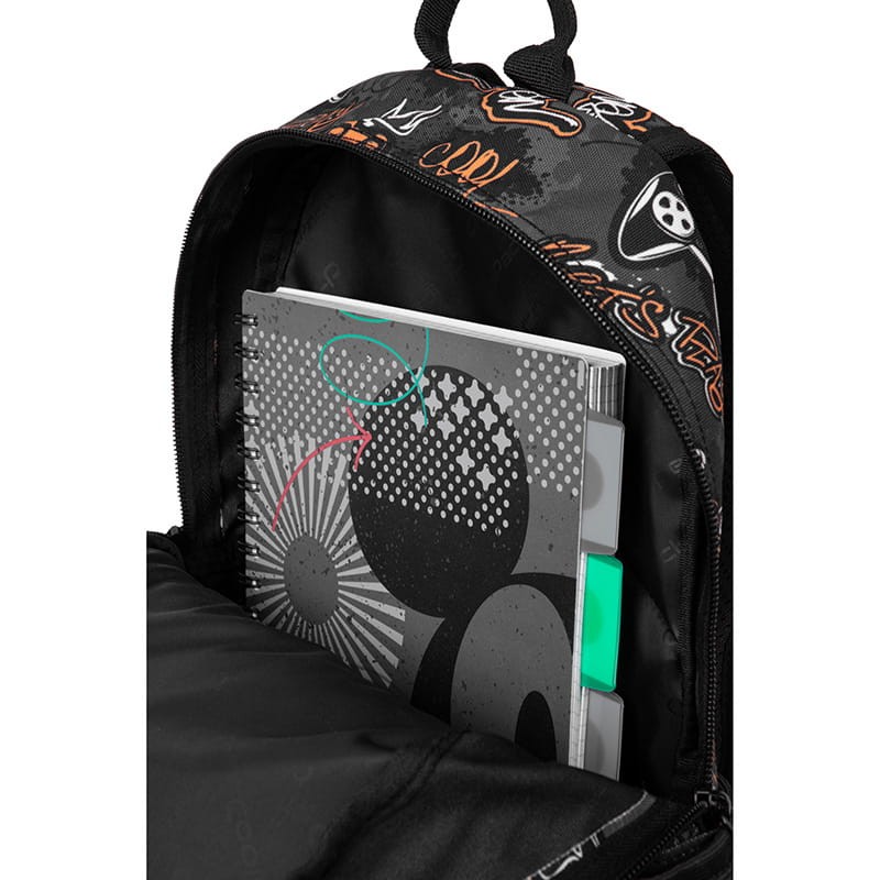 plecak-coolpack-zestaw-odblaski-dodatki-kieszenie.jpg