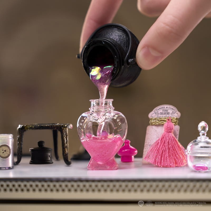 MINIVERSE HARRY POTTER MAKE IT INI POTIONS MINI ELIKSIRY KULA Z NIESPODZIANKĄ (6).jpg