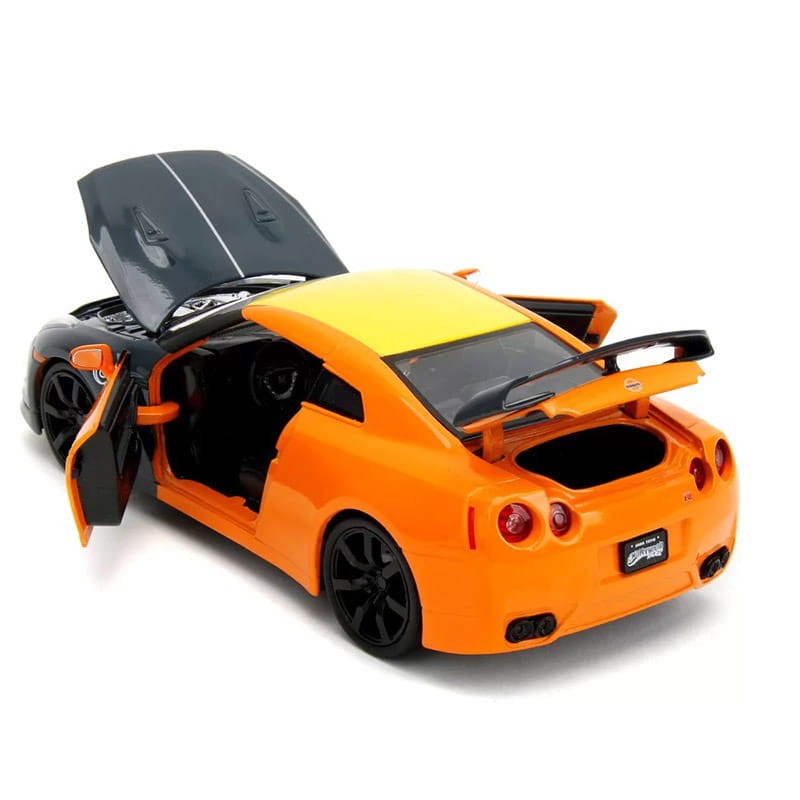 jada-naruto-metalowy-samochod-nissan-gt-r-figurka-naruto-uzumaki.jpg