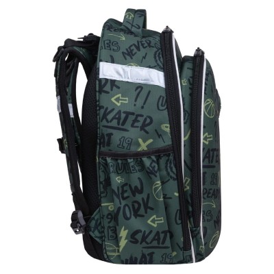 plecak-szkolny-coolpack-kieszenie-chlopiecy-czarny-tygrys-bok.jpg