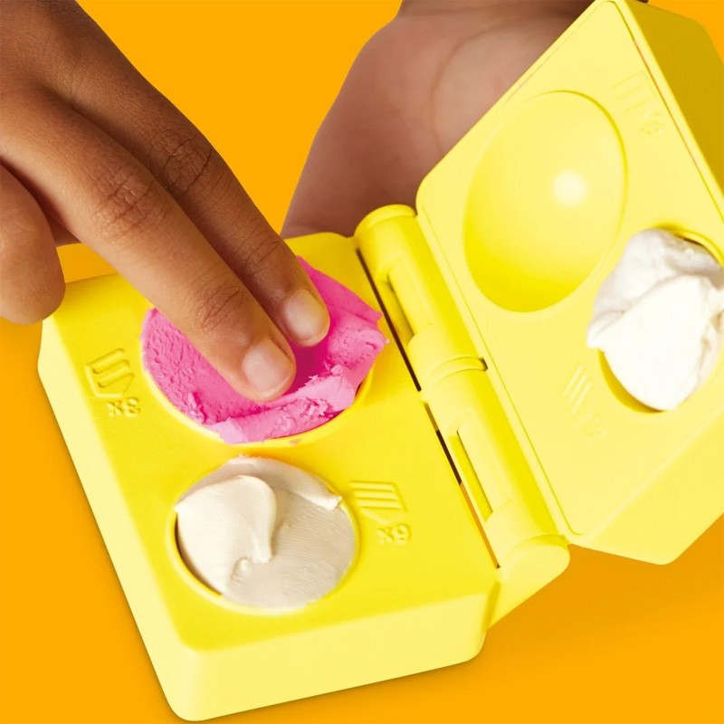 play-doh-ciastolina-pieczenie-ciast-zestaw-z-kuchennymi-akcesoriami-g0497 (7)_800.jpg