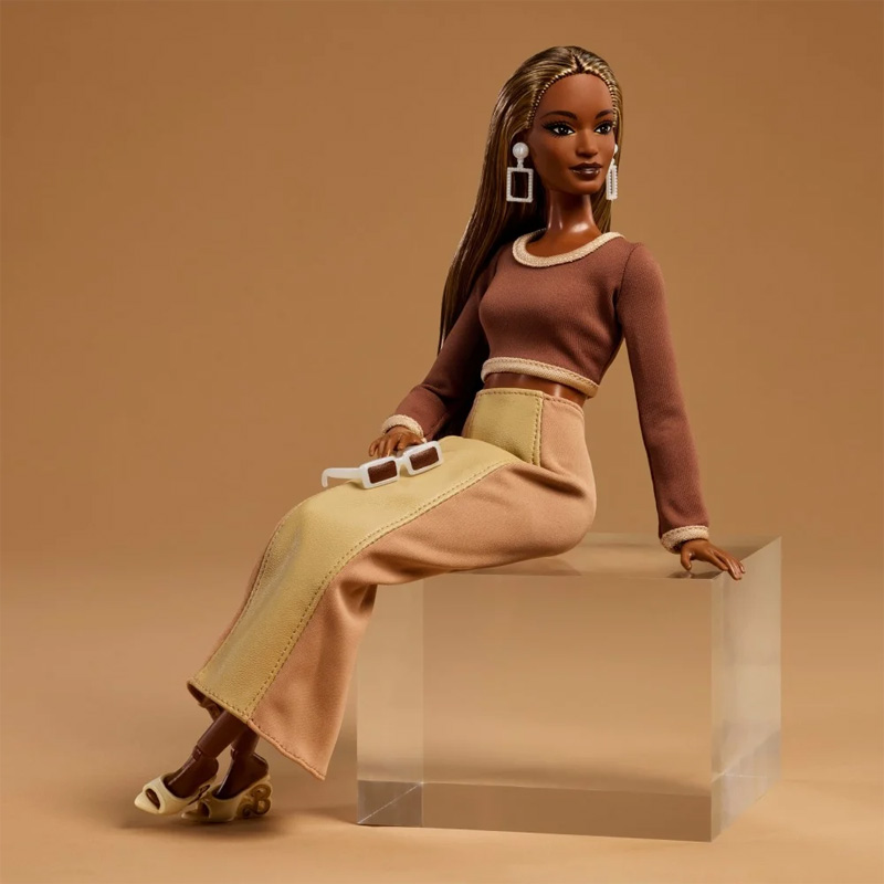 barbie-signature-lalka-kolekcjonerska-you-create-barbie-basics-002-jjx36 (1)_800.jpg