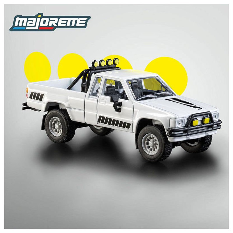 8505001000_TOYOTA_HILUX (7).jpg
