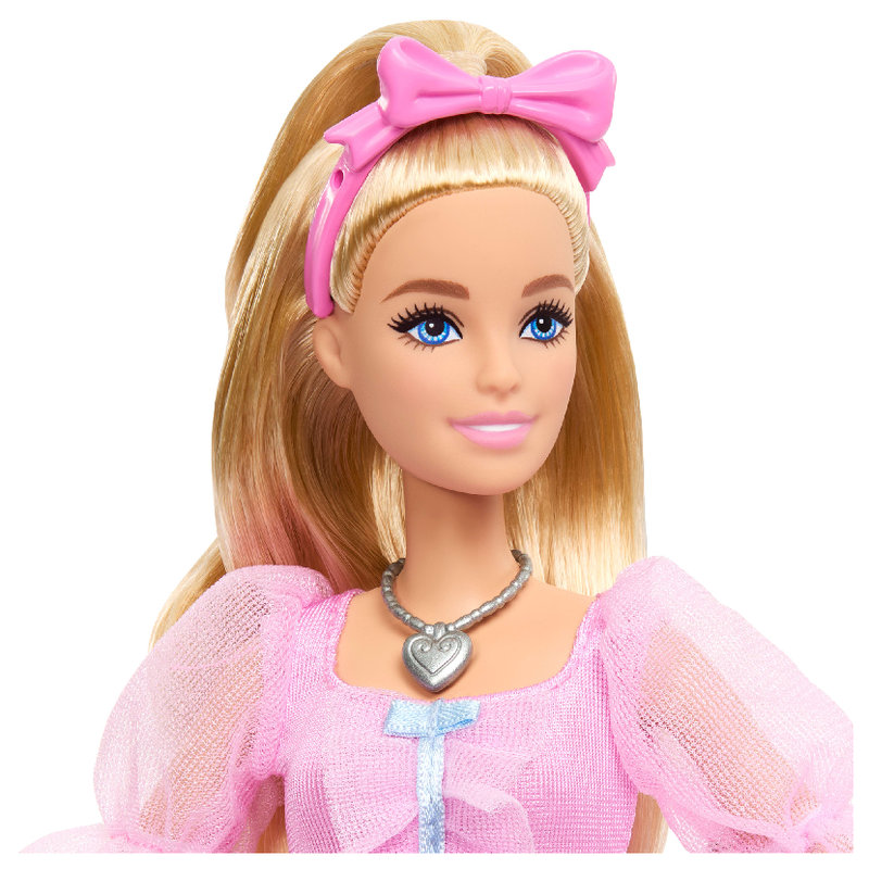 pol_pl_Lalka-Barbie-w-Dziadku-do-orzechow-baletnica-Clara-w-koszuli-nocnej-41756_4.jpg