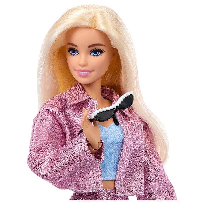pol_pl_Lalka-Barbie-Deluxe-Style-Zestaw-modowy-z-lalka-ubrankami-i-akcesoriami-42154_6.jpg