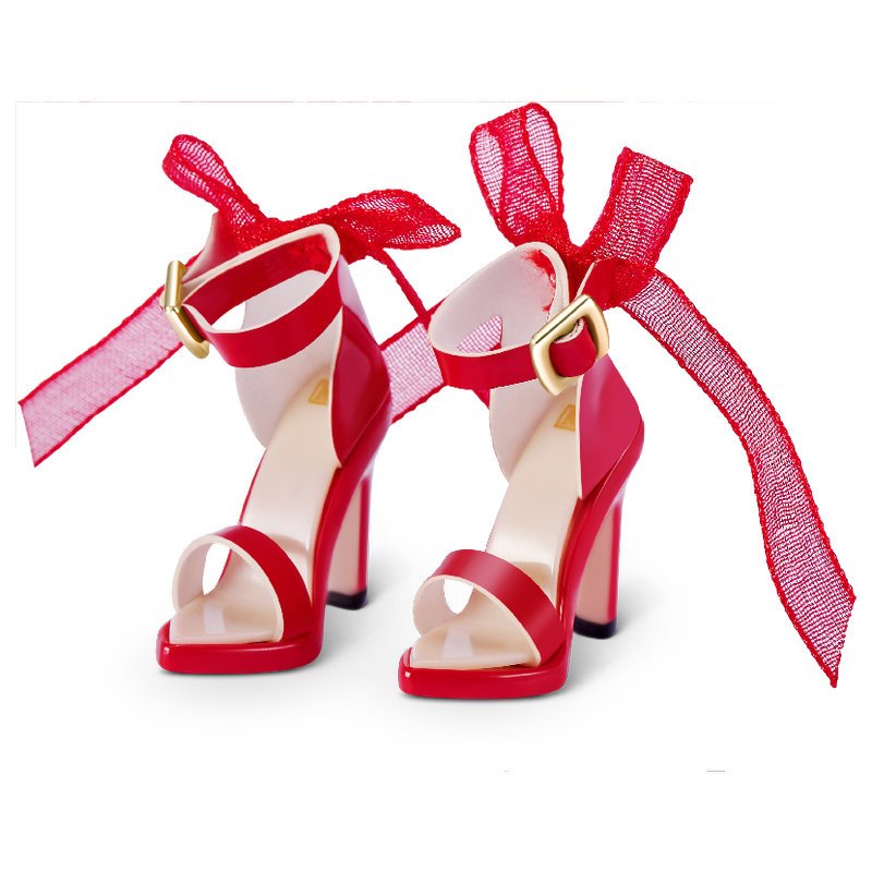 77485_Mini Brands_Fashion_OOP_02B.jpg