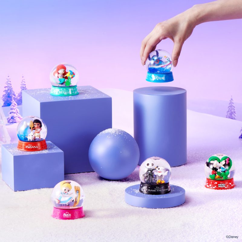 Zuru Mini Brands Create Kula Niespodzianka Zimowa Disney Kula Śnieżna Księżniczki Disneya Mickey Nemo Toy Story Stitch